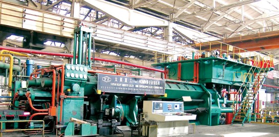 40MN双动卧式油压机用于铜与铜合金管材、棒材、型材的热挤压加工.jpg 40MN双动卧式油压机用于铜与铜合金管材、棒材、型材的热挤压加工.jpg